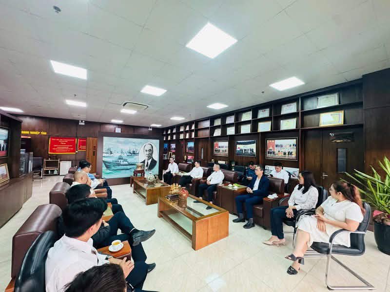 Hội Doanh nhân trẻ TP.HCM tăng cường kết nối giao thương cùng Hội Doanh nhân trẻ Quảng Ninh và Hội Doanh nhân trẻ Tây Ninh