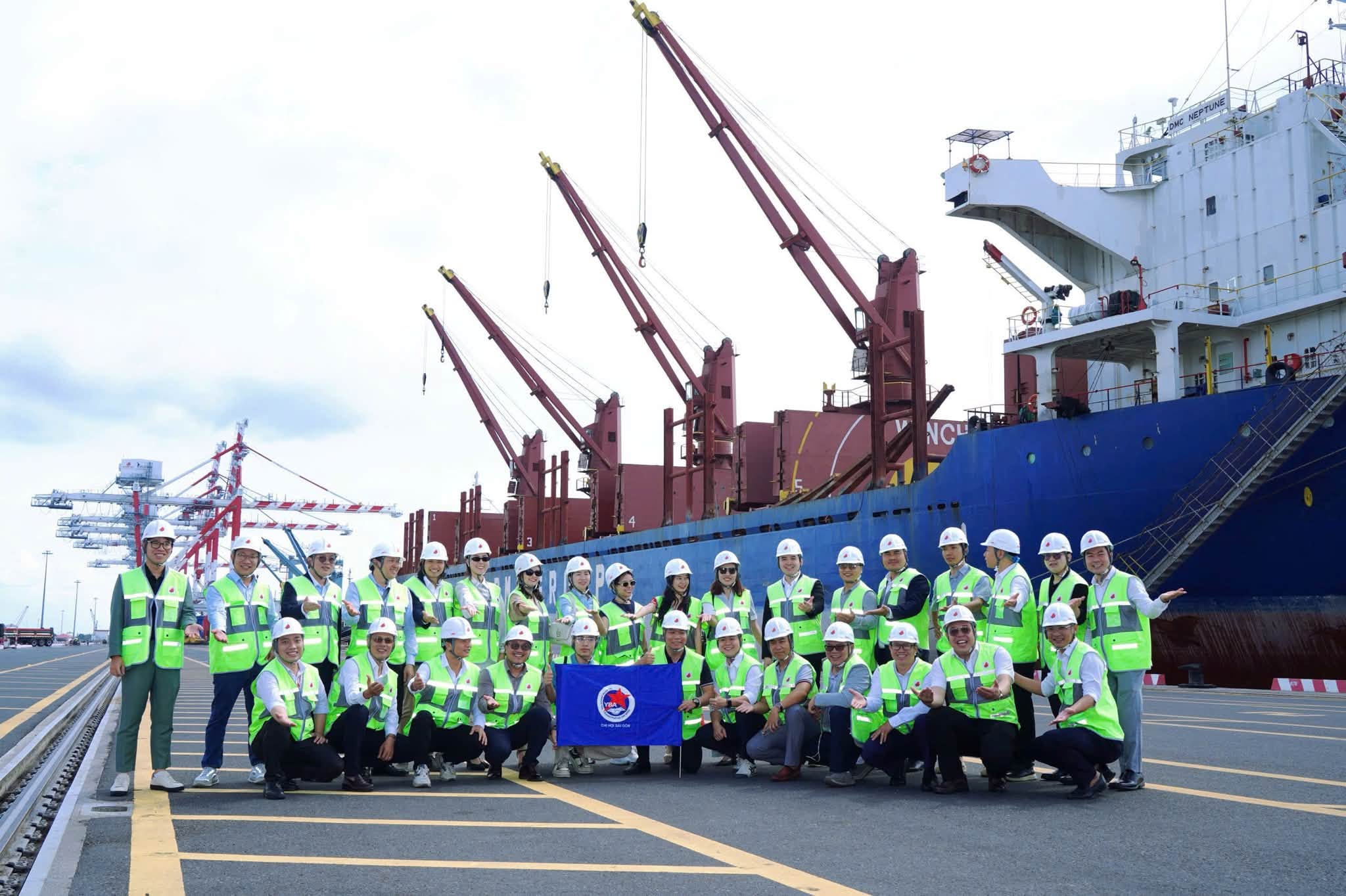 YBA Chi hội Sài Gòn tổ chức chương trình thăm doanh nghiệp hội viên tại Cảng Quốc tế Long An và LIPHOCO