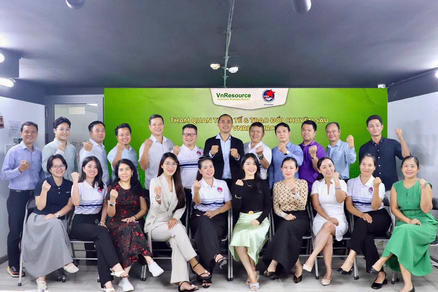 YBA Gia Định tham quan và trao đổi chuyên sâu tại VNResource